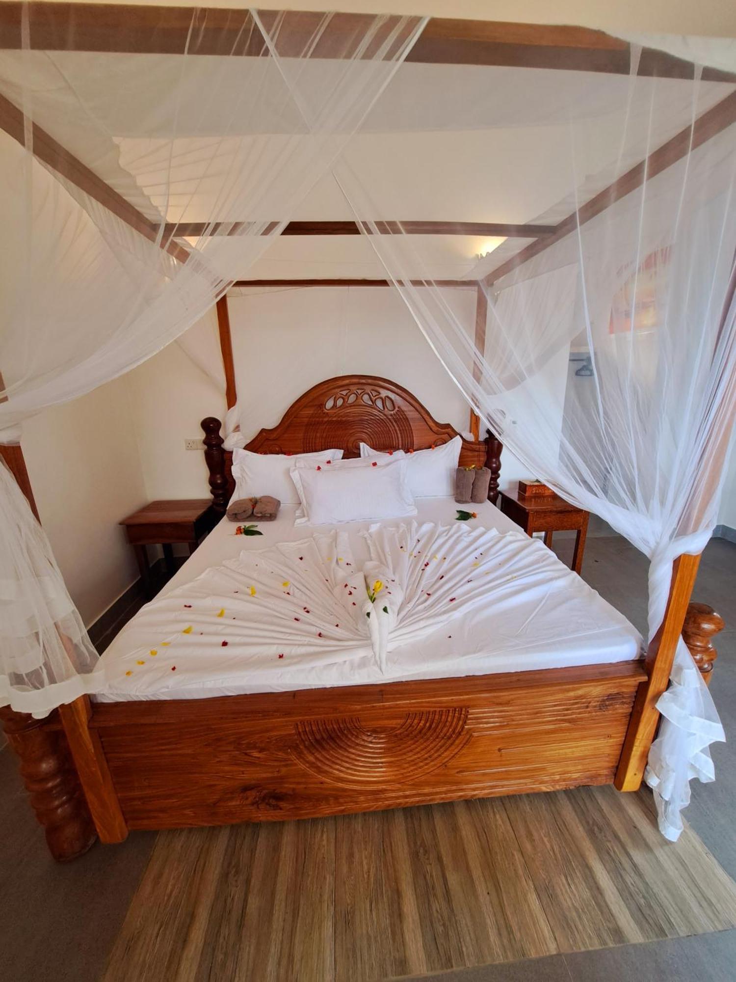 Mimi Na Wewe Villa Нунгви Экстерьер фото