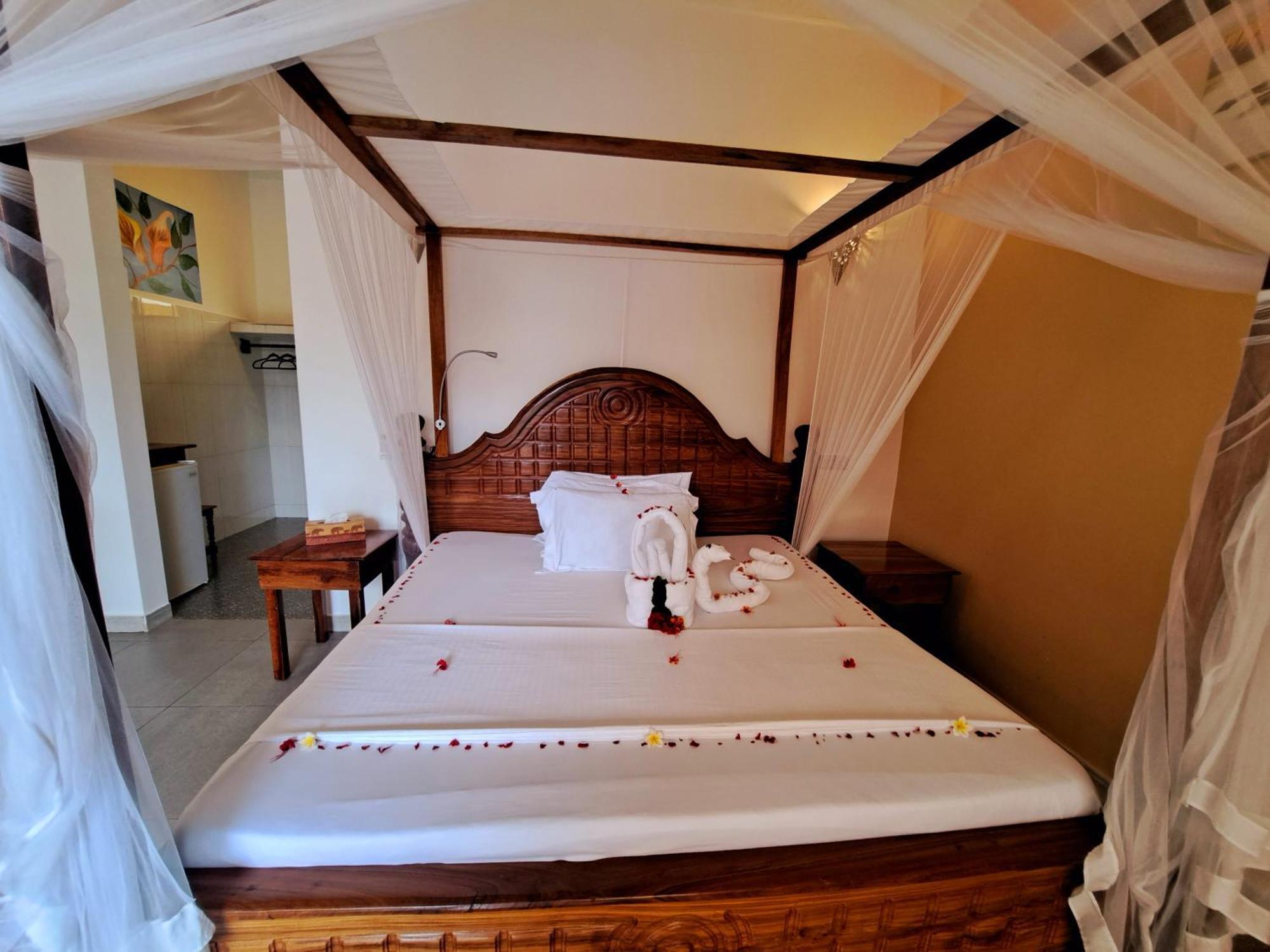 Mimi Na Wewe Villa Нунгви Экстерьер фото